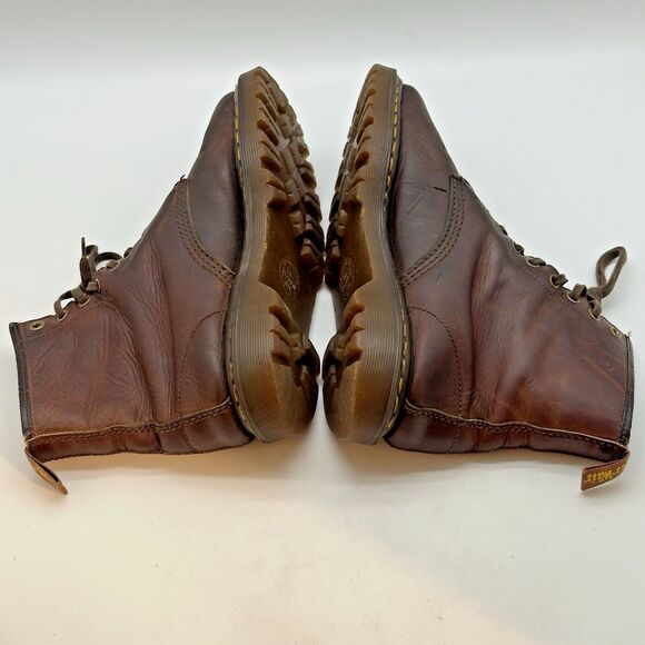 VTG. Dr. Martens 1460 Aztec Crazy Horse Leather M7 W8 Made in England 8-Eye Boot main image 6